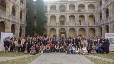 Grup de participants del IX Congrés Universitat i Cooperació al Desenvolupament.